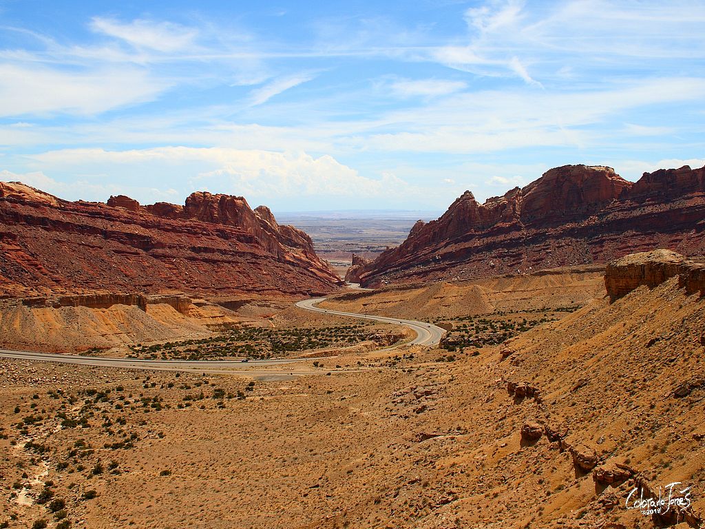 A cross country drive in Utah gave this incredible view through a canyon